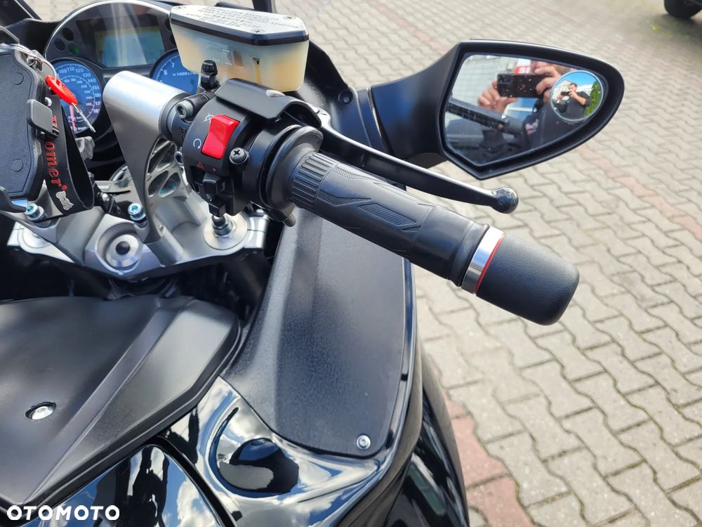 Kawasaki GTR - 13