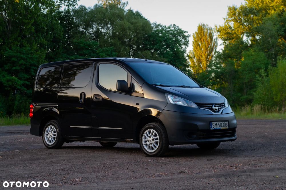 Nissan NV 200 - 1