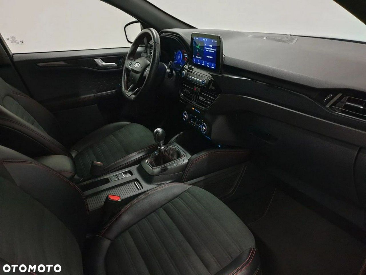 Ford Kuga 2.0 EcoBlue Hybrid ST-LINE X - 40