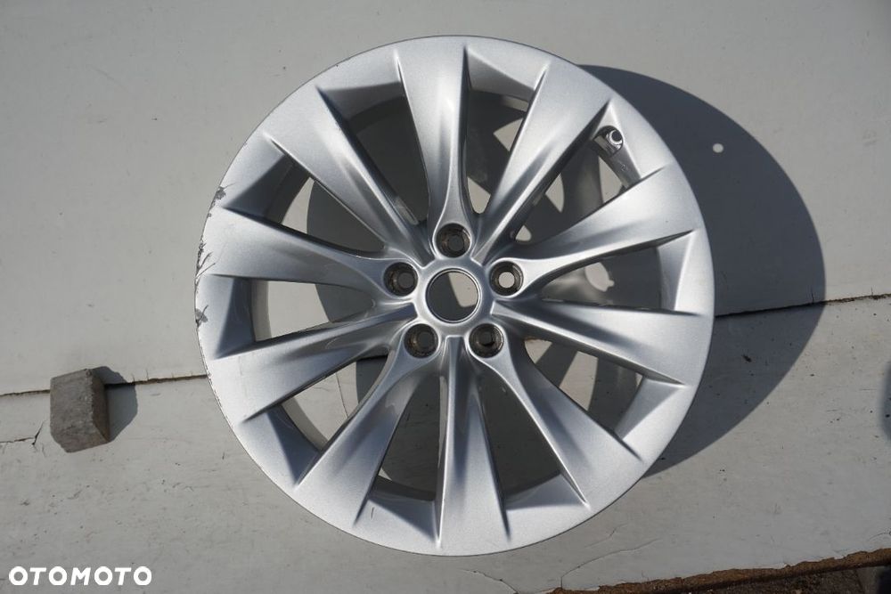 Tesla 5x120 20'' 10J et35 102722500B