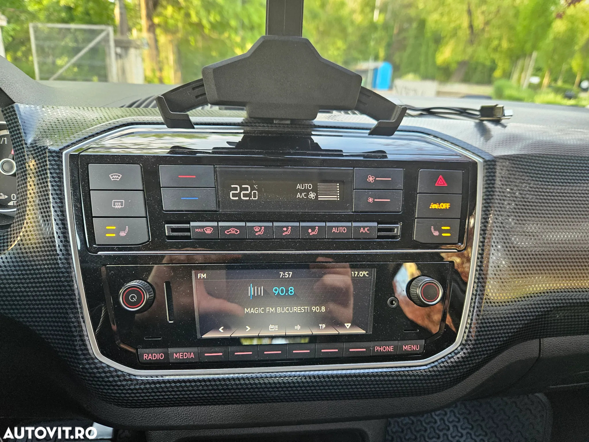 Volkswagen up! e-up! - 17