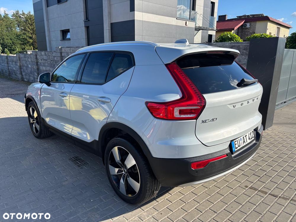 Volvo XC 40 T4 AWD Geartronic Momentum Pro - 5