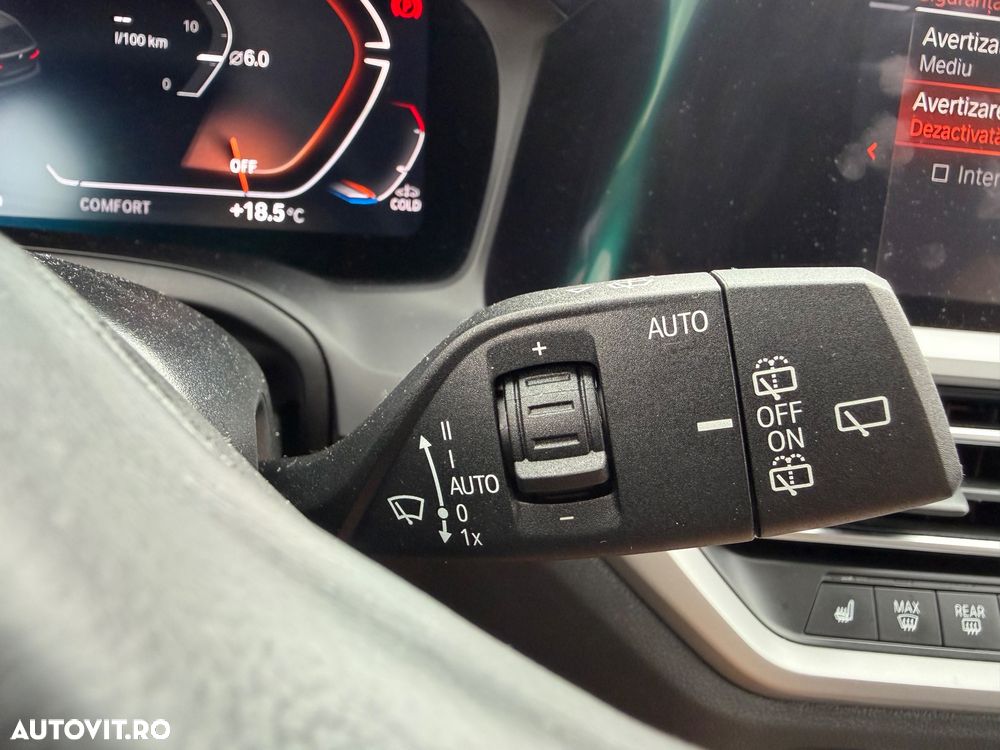 BMW Seria 3 320d Aut. - 31