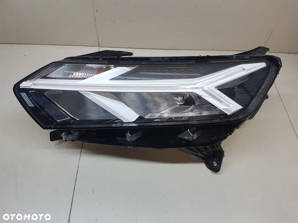 DACIA SANDERO III LOGAN III LIFT LAMPA PRZEDNIA LEWA LUB PRAWA PRZOD - 1