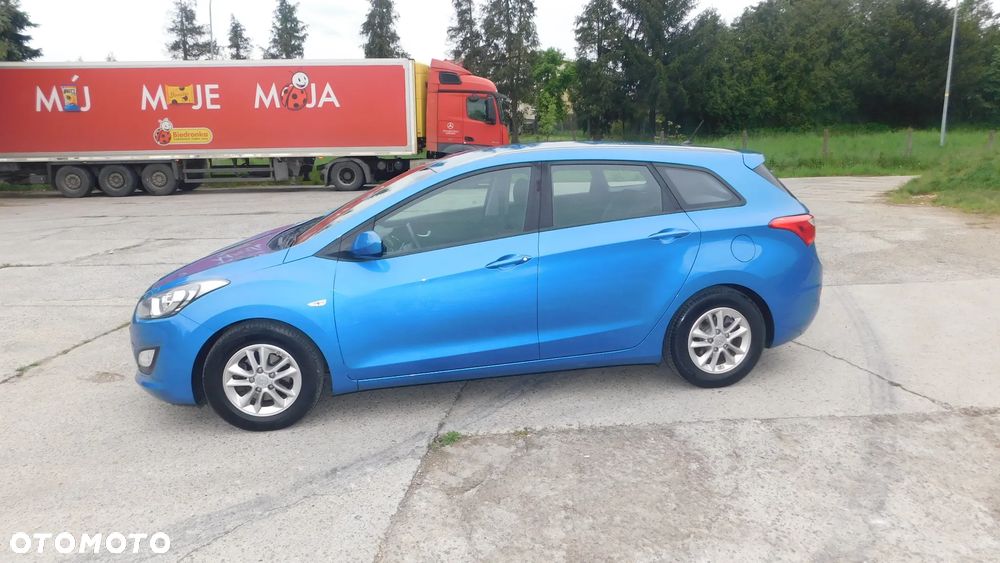 Hyundai i30 1.6 Comfort - 13