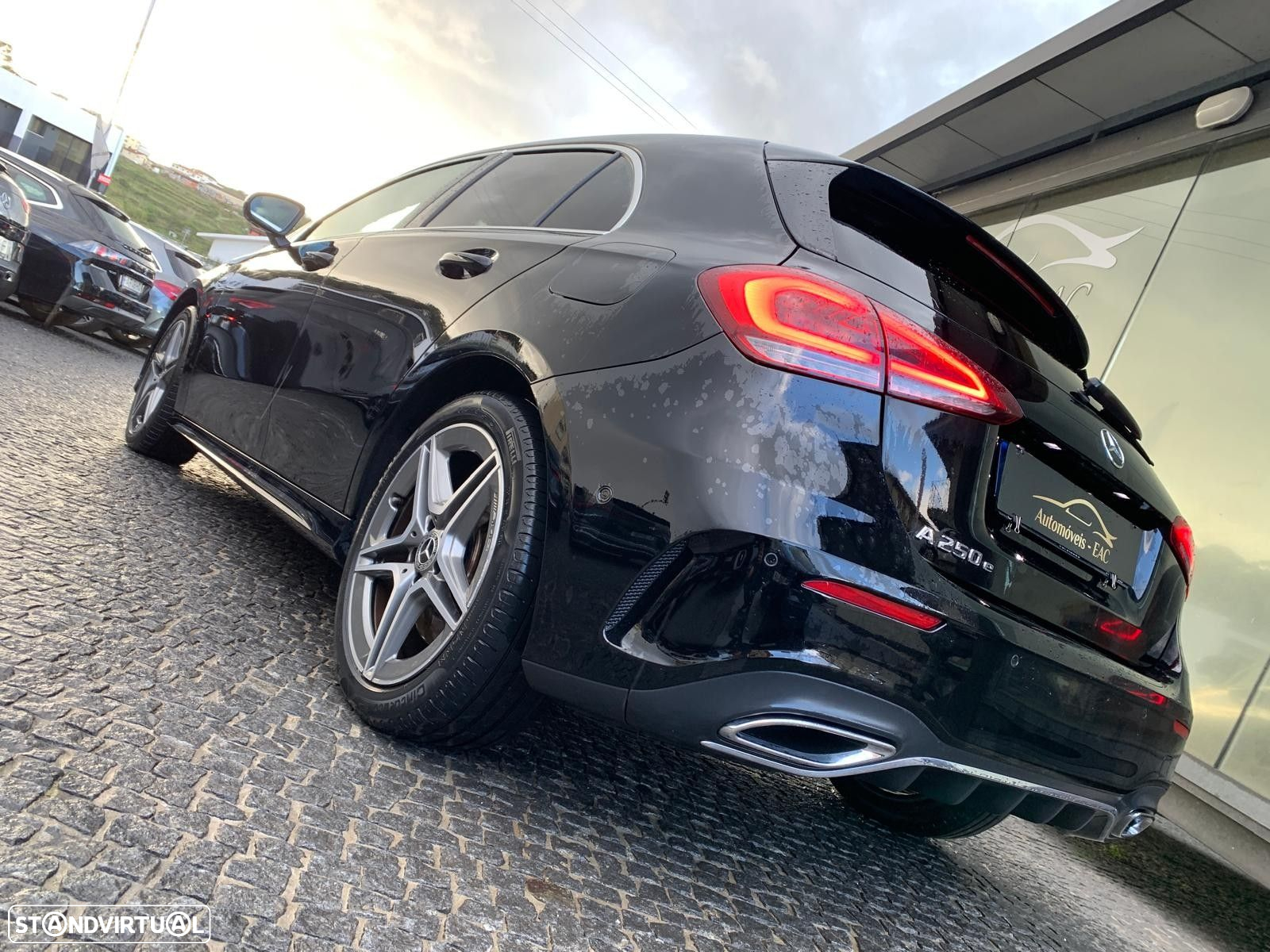 Mercedes-Benz A 250 e AMG Line - 9
