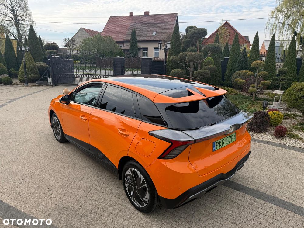 MG 4 Luxury 64 kWh - 3