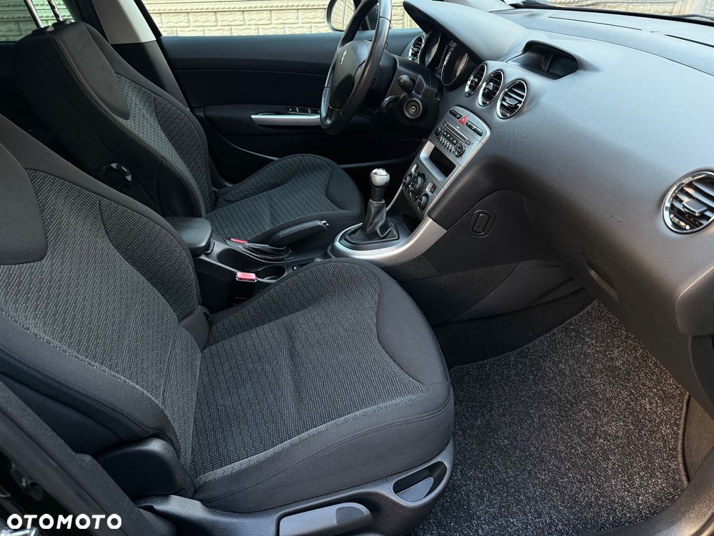 Peugeot 308 120 VTi Platinum - 29