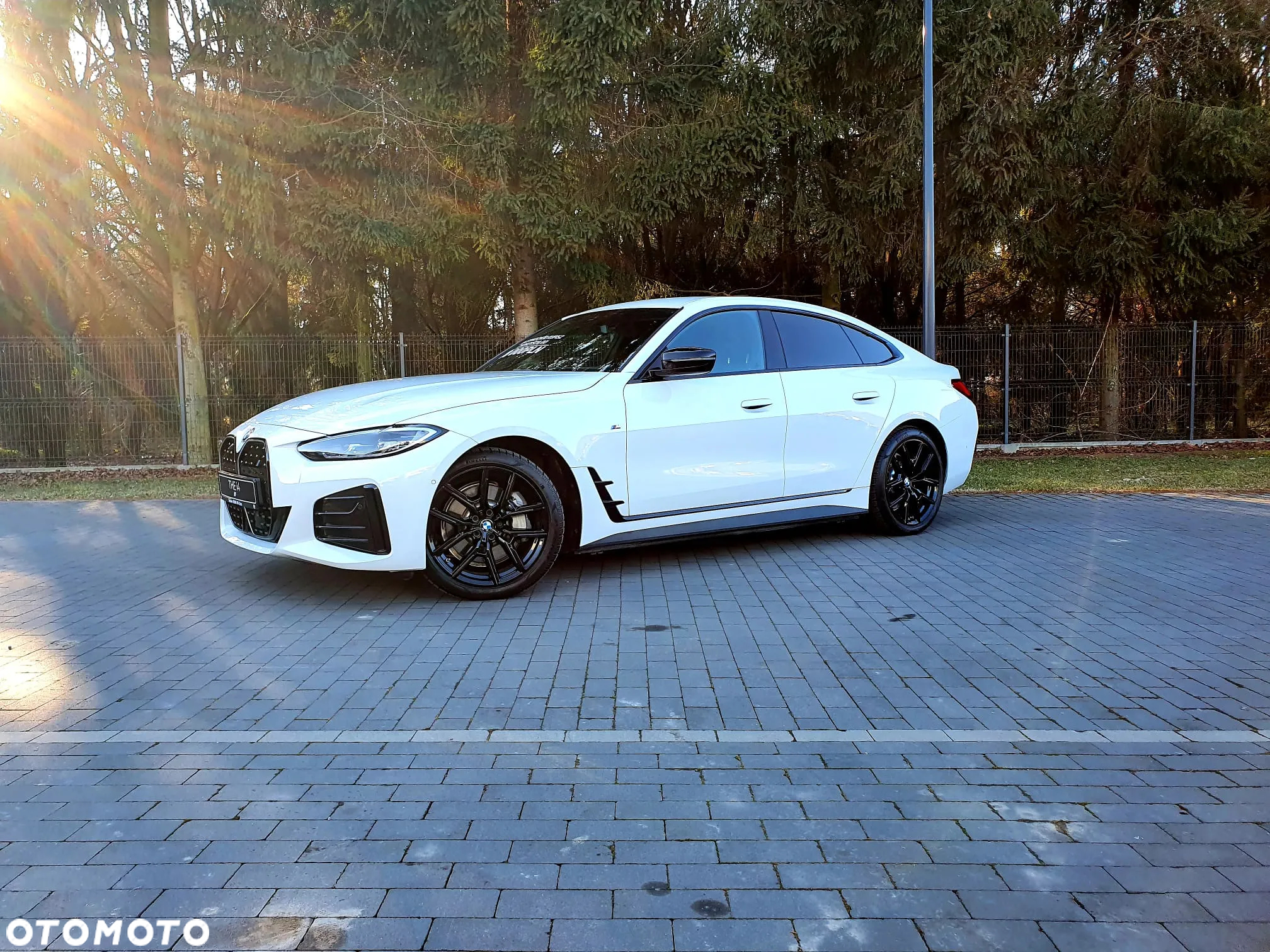 BMW i4 eDrive 35 M Sport - 4