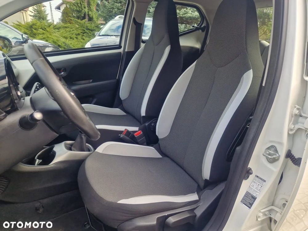 Toyota Aygo x-cite - 16