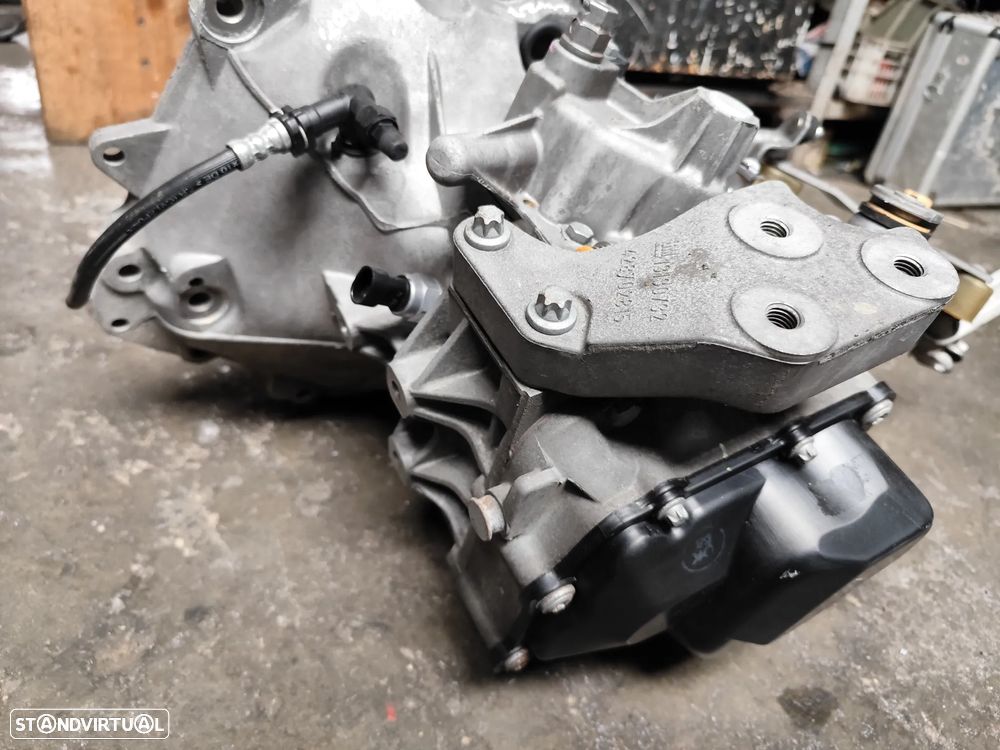 Opel Corsa E 1.3 CDTI / CAIXA DE VELOCIDADES - CV127 - 5