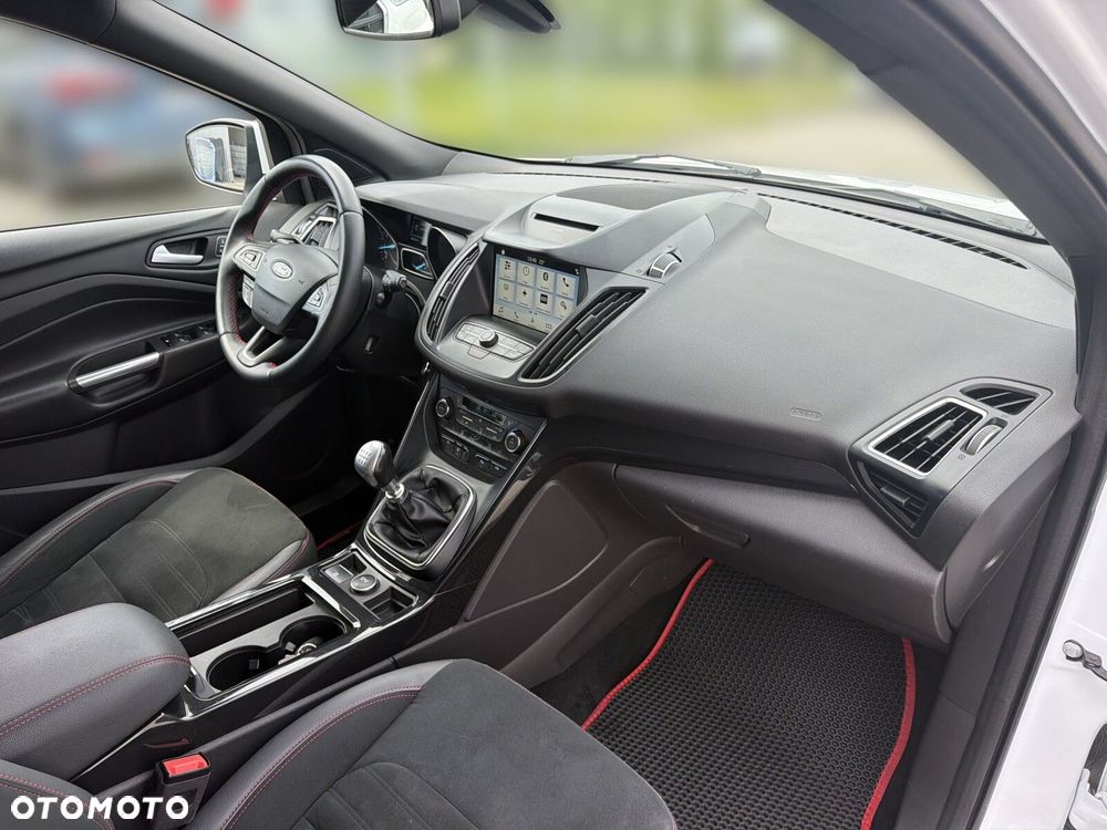 Ford Kuga - 21