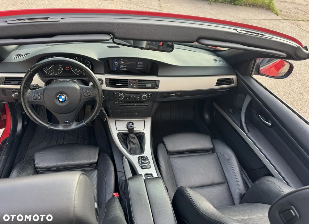 BMW Seria 3 320i - 17