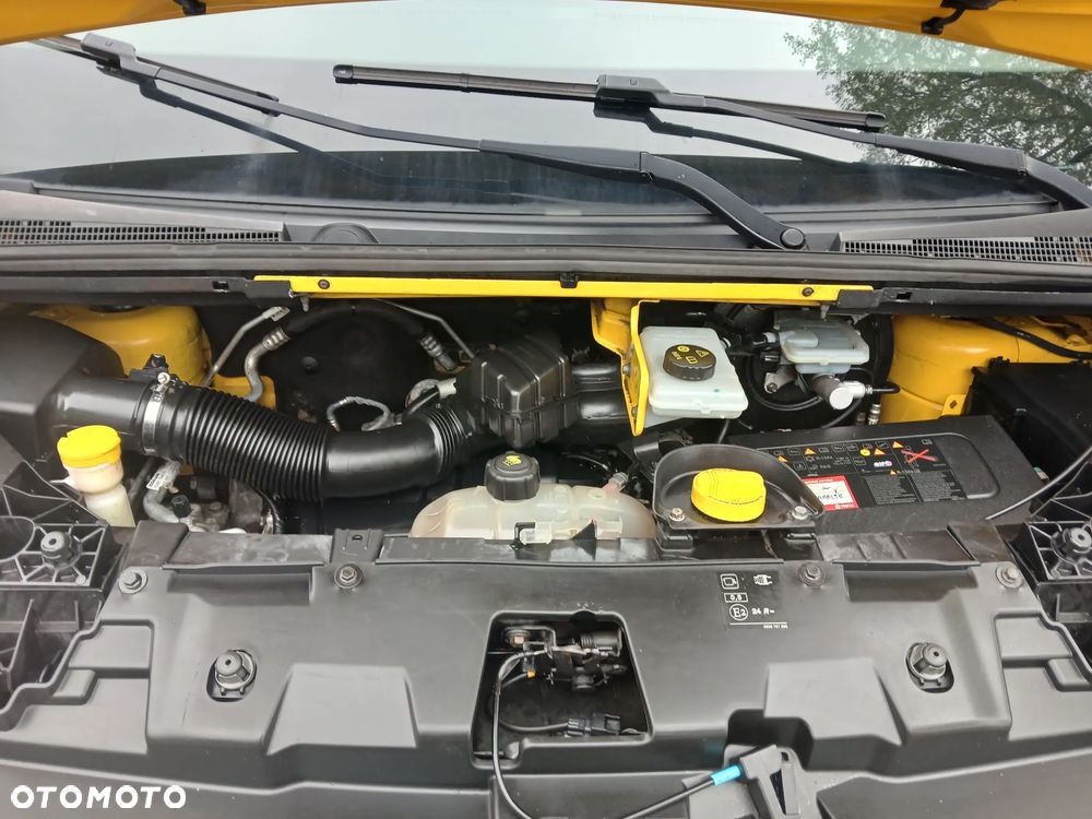 Renault TRAFIC - 19