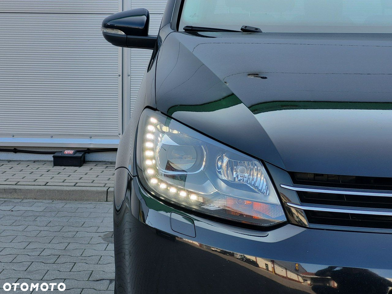Volkswagen Touran - 4
