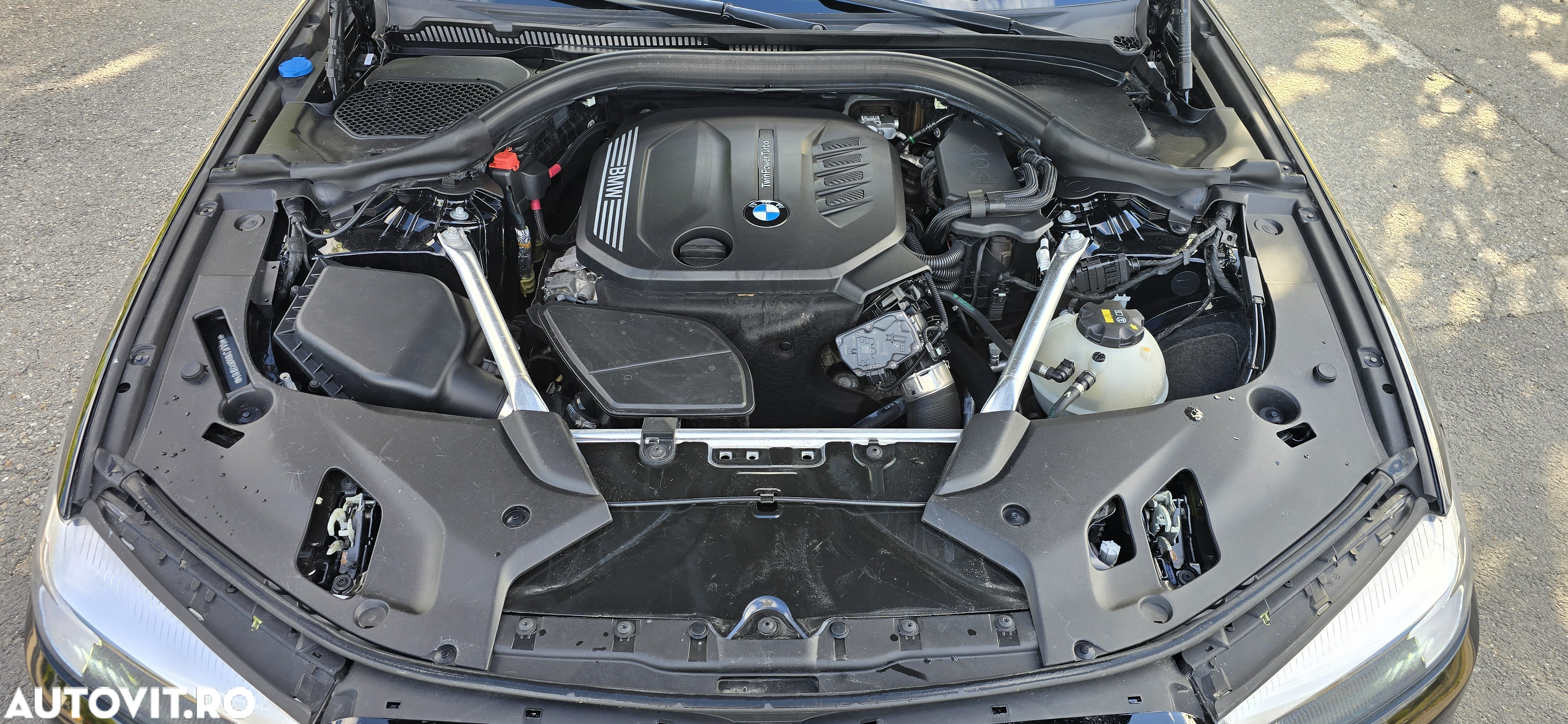 BMW Seria 5 520d Aut. - 11