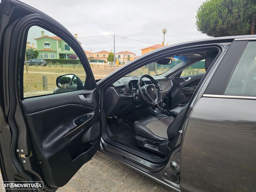 Alfa Romeo Giulietta 2.0 JTDM Exclusive TCT - 15