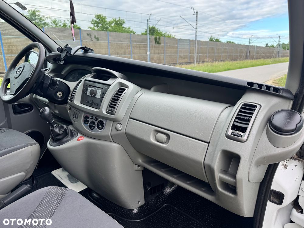 Opel Vivaro - 30