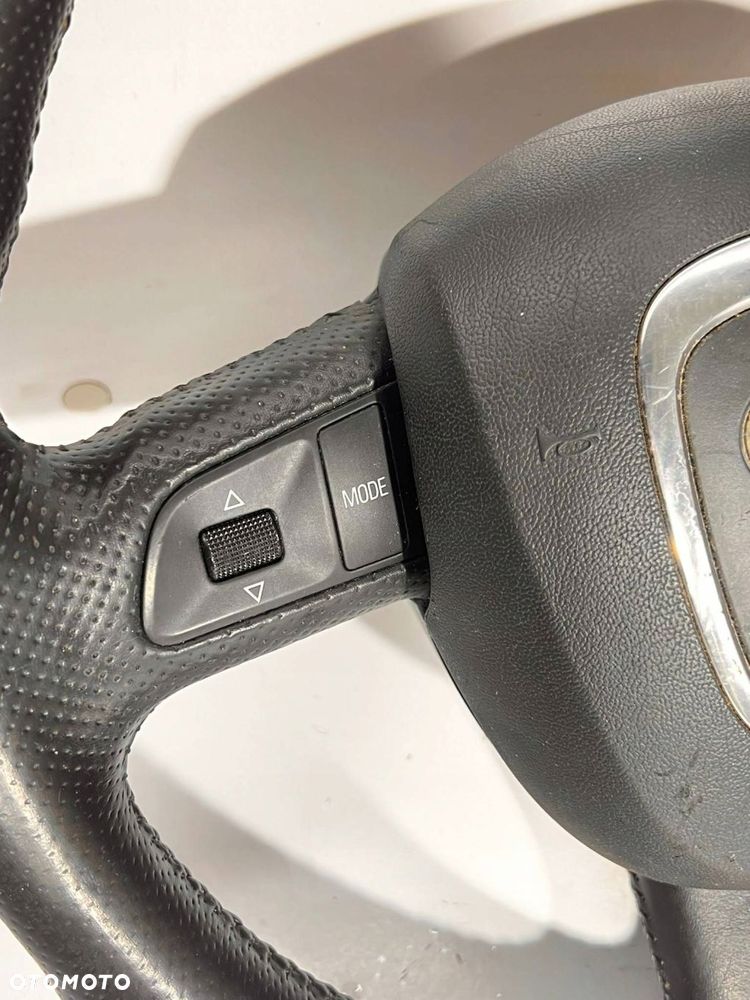 Kierownica Audi A4 S4 B7 8E 8H 2007 - 11