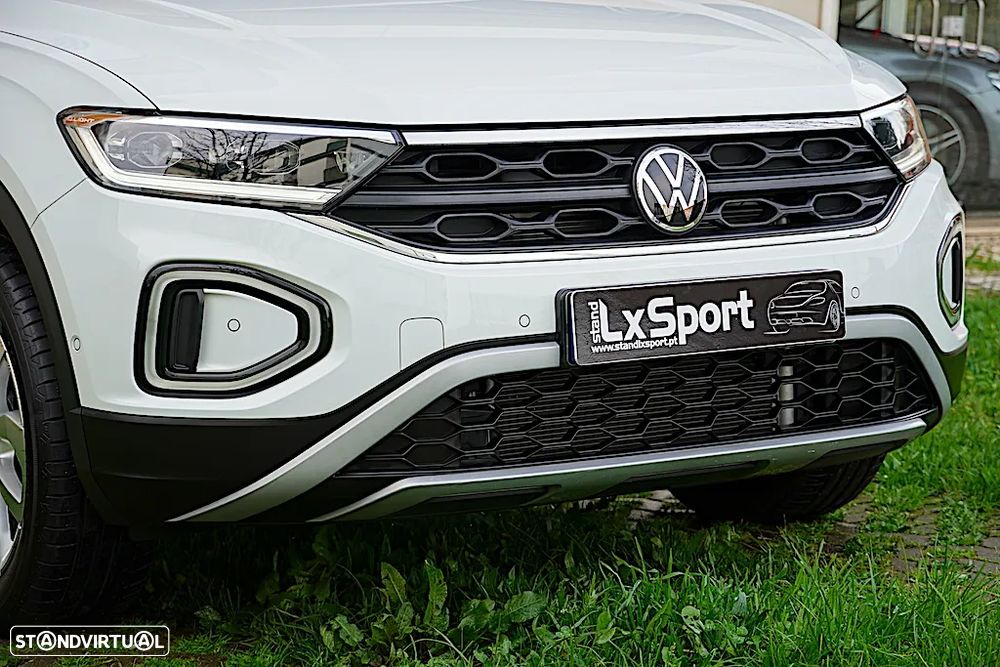 VW T-Roc 1.5 TSI Urban DSG - 7