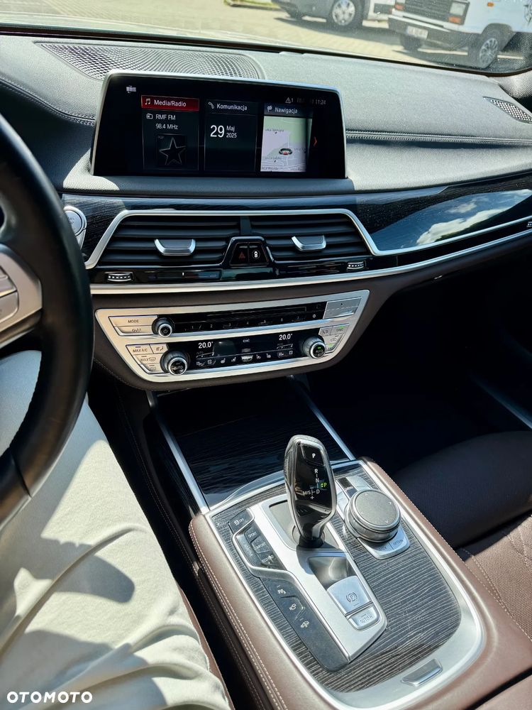 BMW Seria 7 730d xDrive - 11