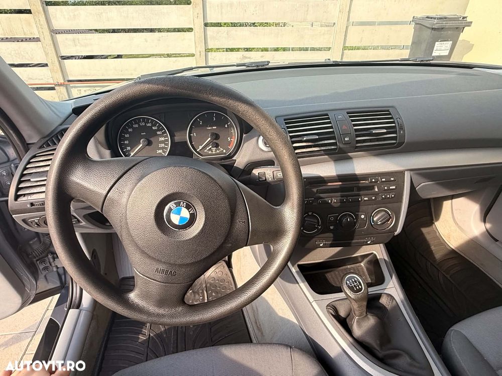 BMW Seria 1 118d - 3