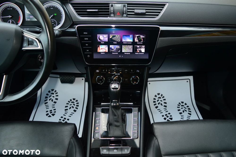 Skoda Superb 2.0 TDI 4x4 DSG L&K - 19