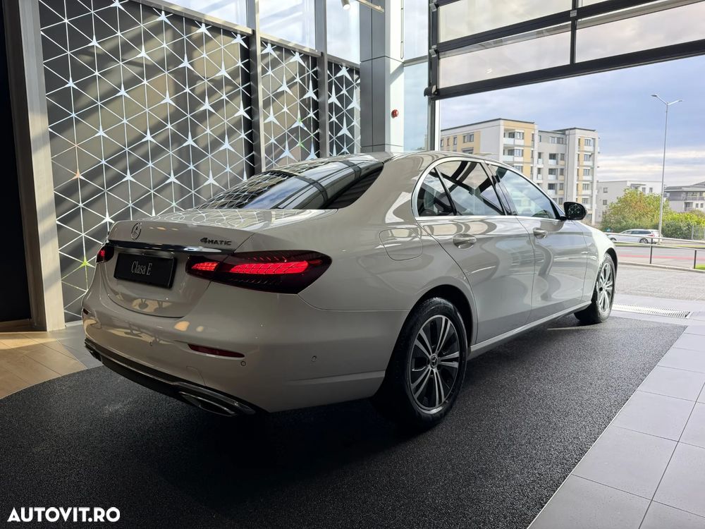 Mercedes-Benz E 2022 photo 3