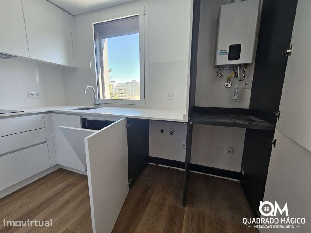T2 NOVO para Arrendamento em Lourosa, junto à Urbanização da Suil P... - Grande imagem: 5/30