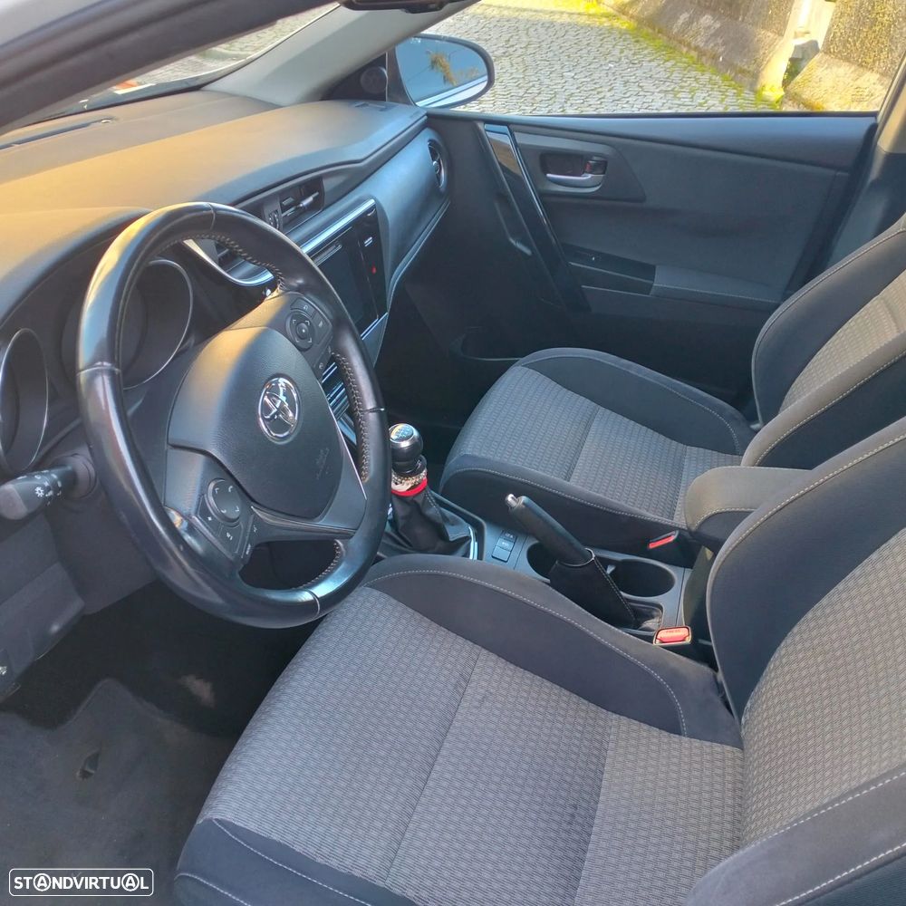 Toyota Auris Touring Sports 1.6 D-4D Comfort+Navi - 9