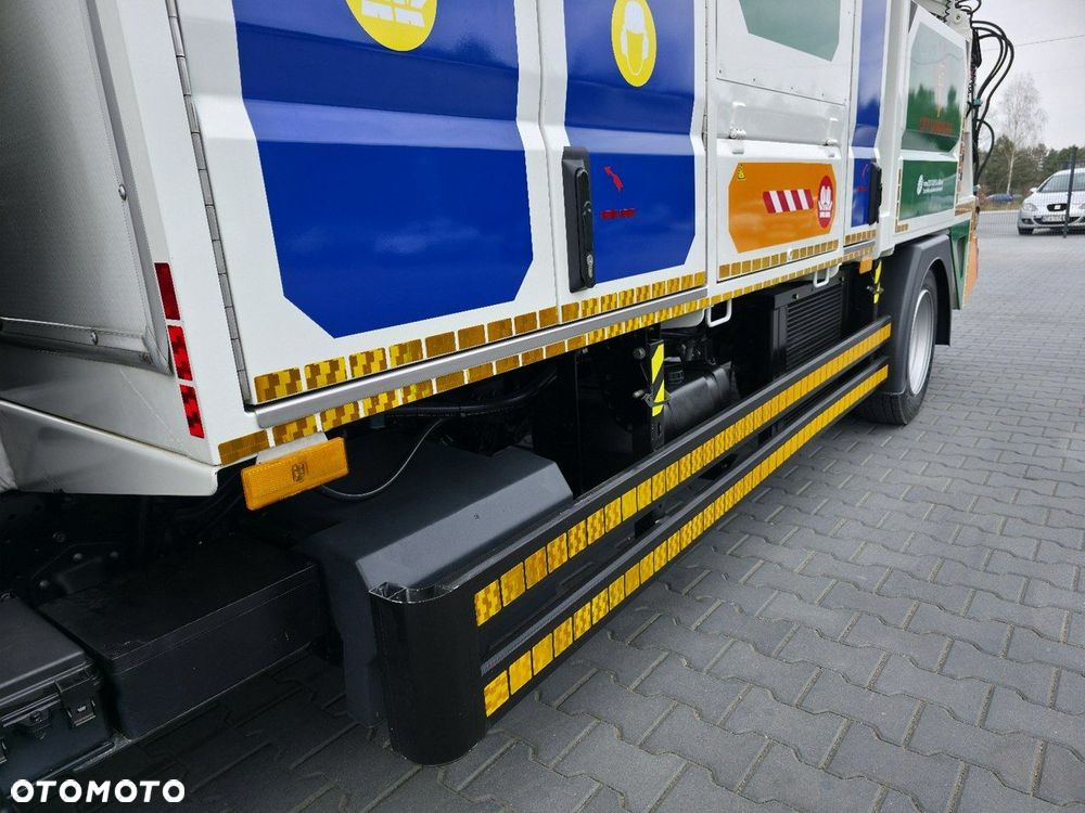 Mitsubishi CANTER odkurzacz koparka ssąca substancje sypkie CITY SAUGER - 12