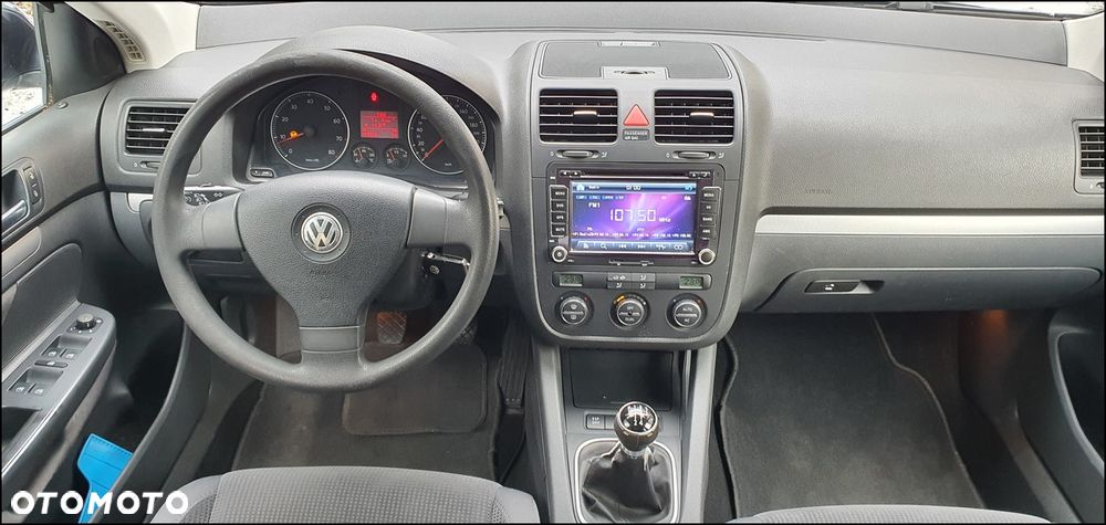 Volkswagen Golf 1.6 Comfortline - 10