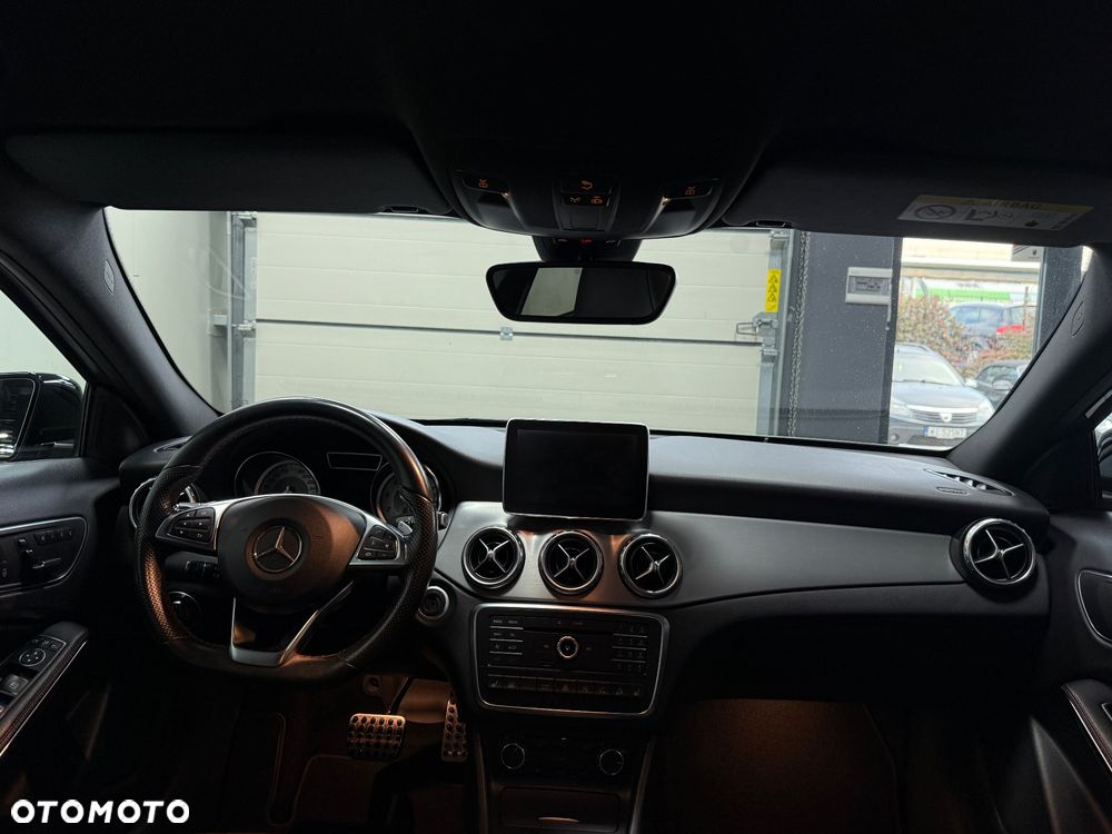Mercedes-Benz GLA 250 4-Matic - 25