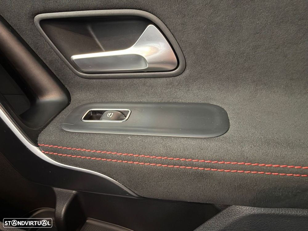 Mercedes-Benz A 160 AMG Line - 24