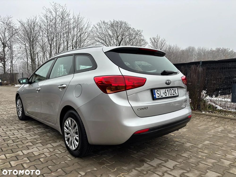 Kia Ceed - 6
