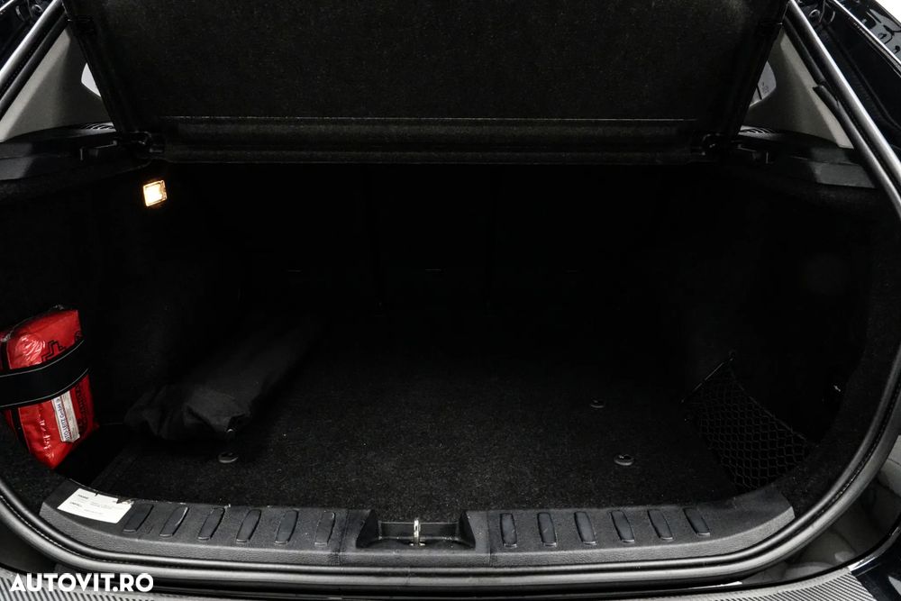 BMW X1 xDrive20d - 21