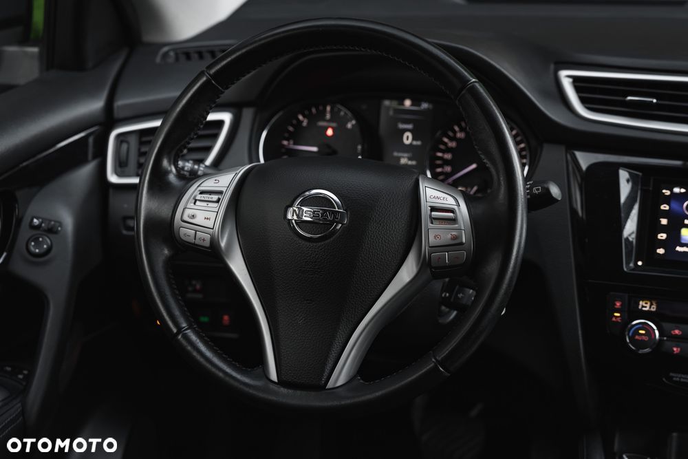 Nissan Qashqai 1.6 DCi Xtronic N-Connecta - 26