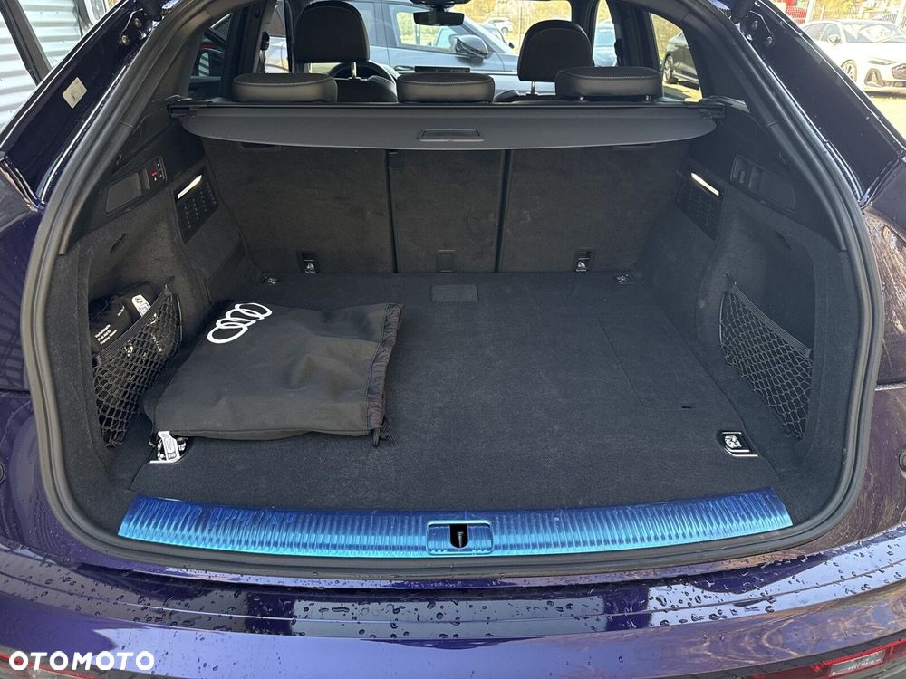 Audi Q5 Sportback - 24