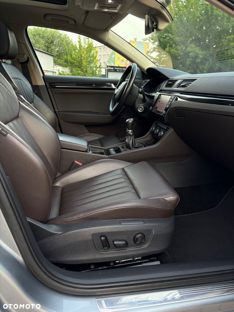 Skoda Superb 2.0 TDI Premium Edition - 13