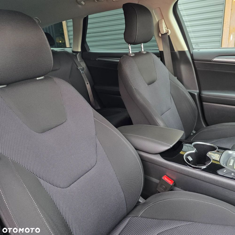 Ford Mondeo 1.6 TDCi Start-Stopp Titanium - 11