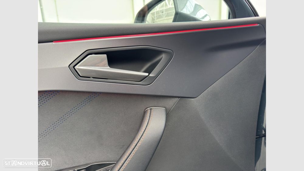 Cupra Leon 1.5 eTSI MID DSG - 14