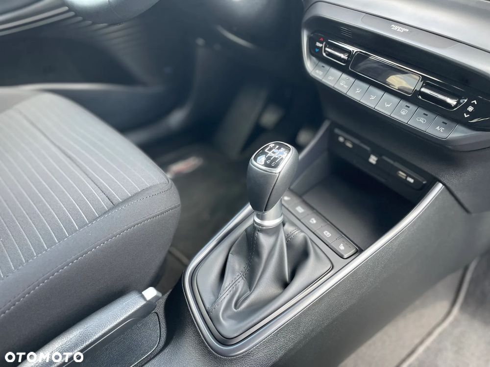Hyundai i20 - 23