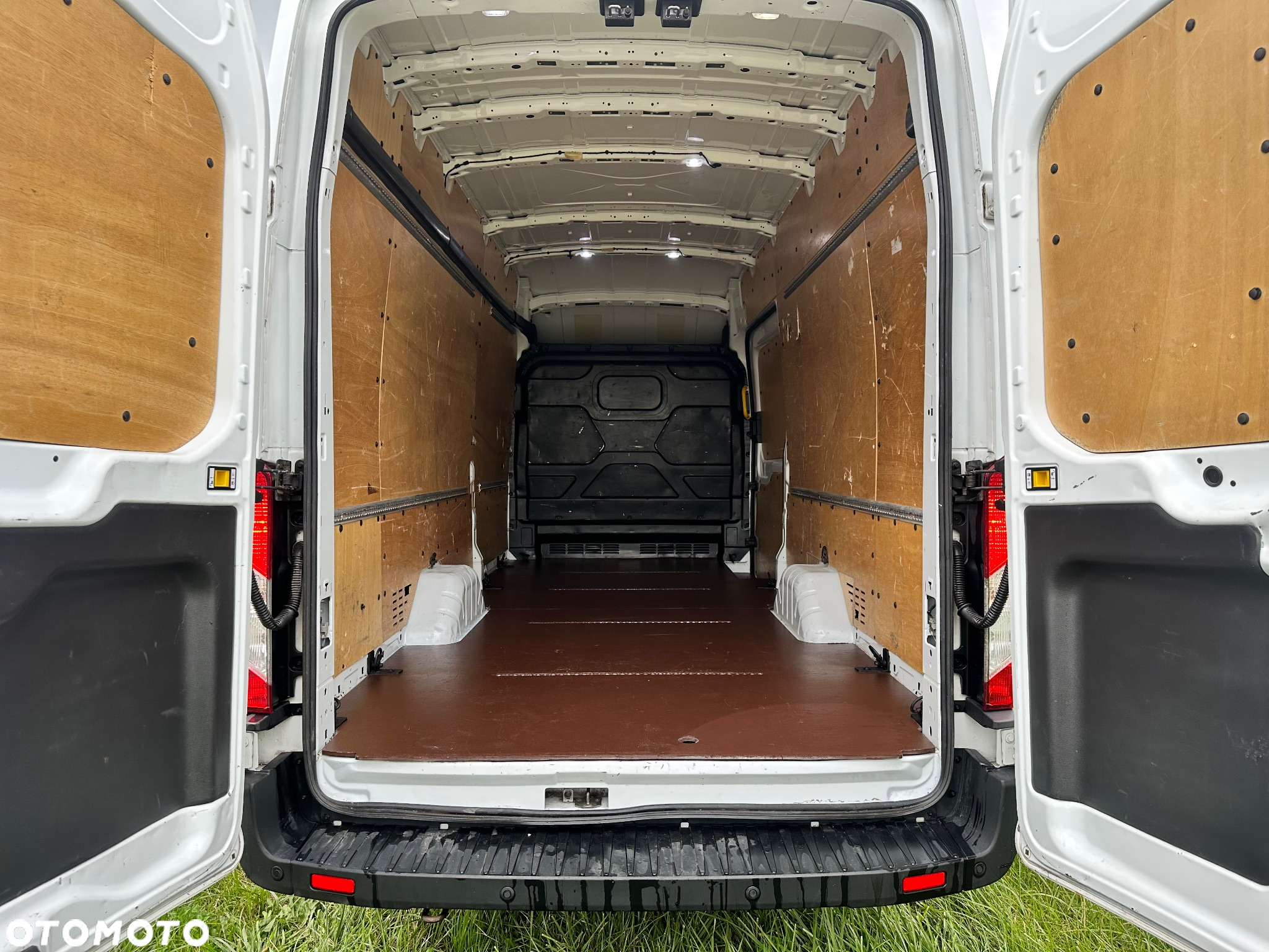 Ford Transit - 8