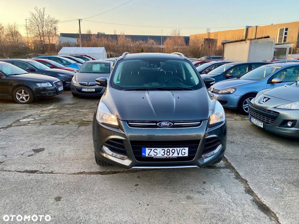 Ford Kuga 1.5 EcoBoost 2x4 Titanium - 2