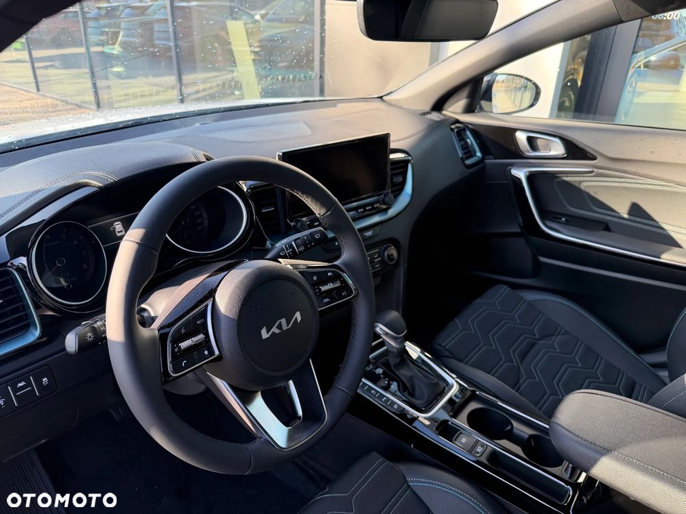 Kia XCeed 1.6 T-GDI Tribute DCT - 4