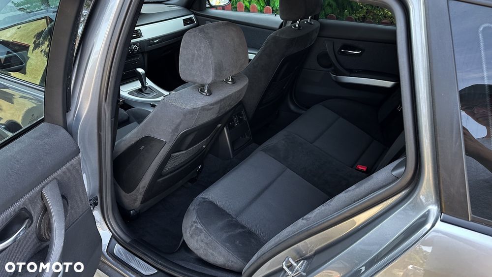 BMW Seria 3 - 24