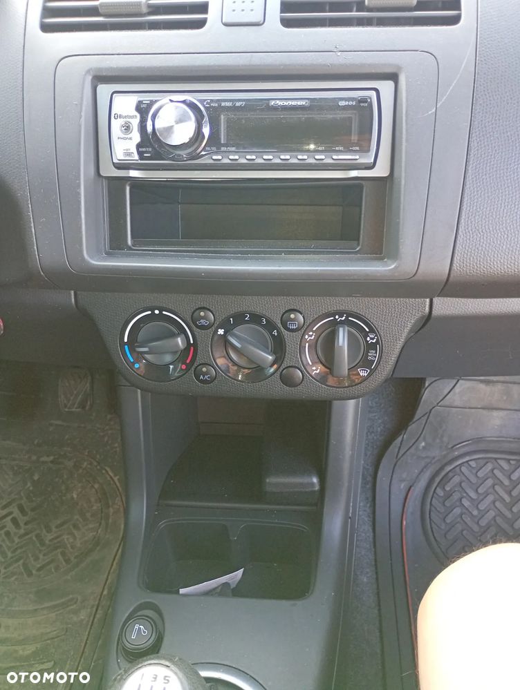 Suzuki Swift - 7