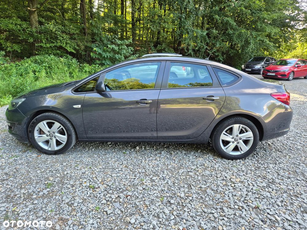 Opel Astra 1.7 CDTI Business - 1