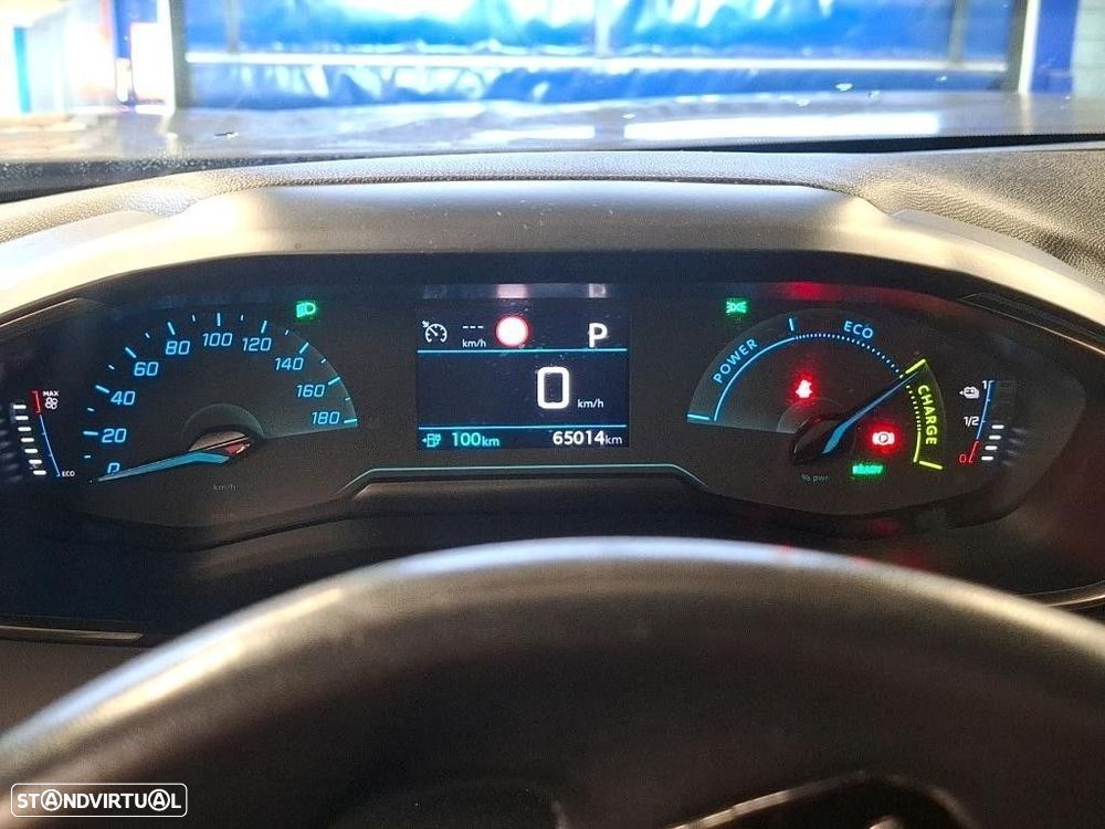 Peugeot e-2008 50 kWh Active Pack - 4