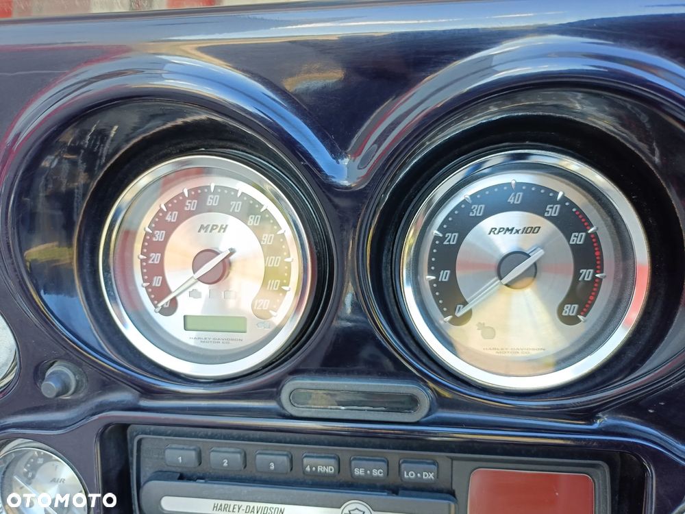 Harley-Davidson FLH Electra Glide - 14